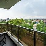 The Boulevard Luxury Apartment 2